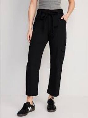Old Navy Black High-Waisted Tie-Belt Cargo Straight Workwear Ankle Pants
